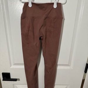 Alphalete alphalux wonder 27” legging